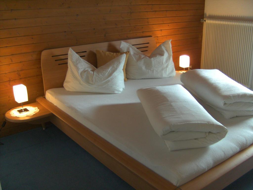 Haus Triumph Apartamento Pettneu am Arlberg Exterior foto